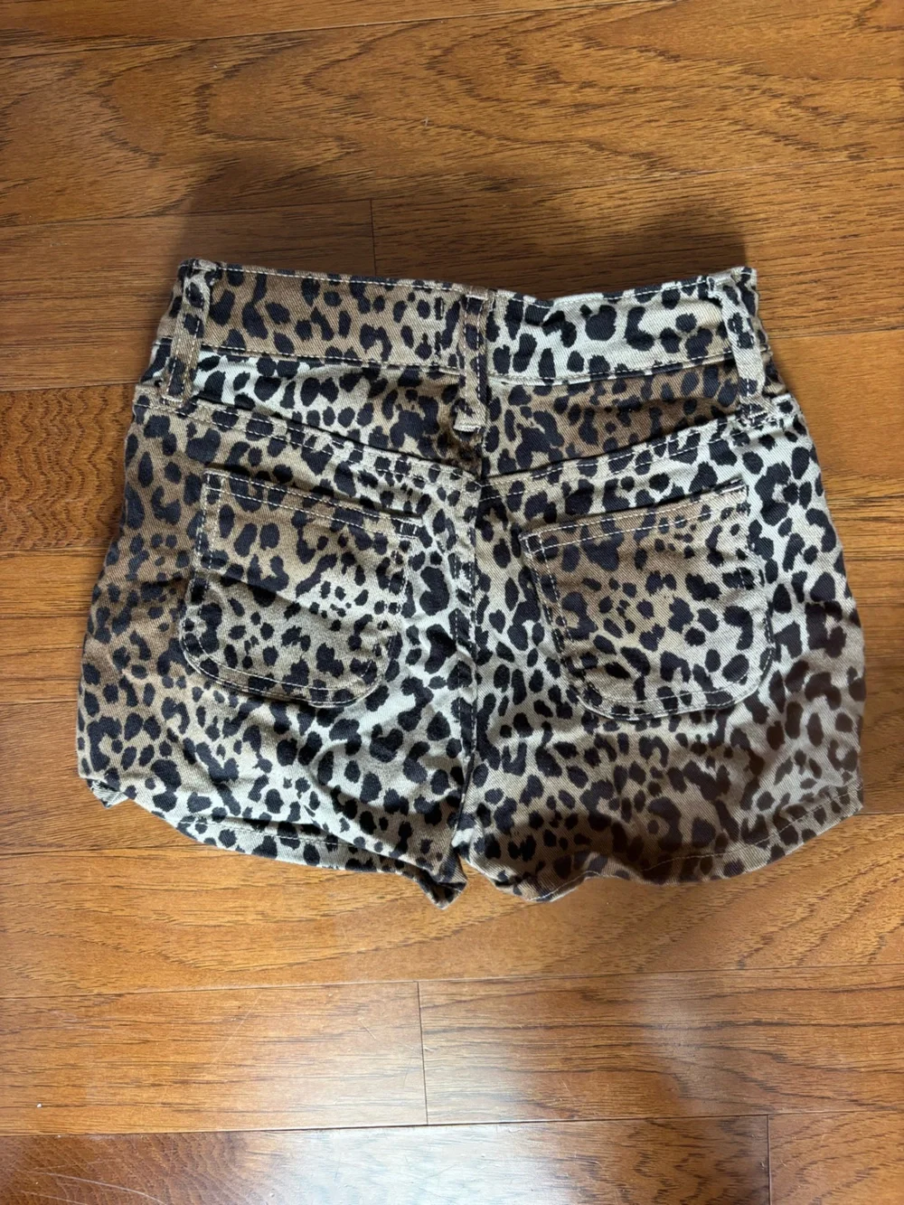 Old Navy Girls Leopard Print Skort in Tan and Black